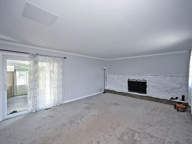 409 Glenn St — Photo 30