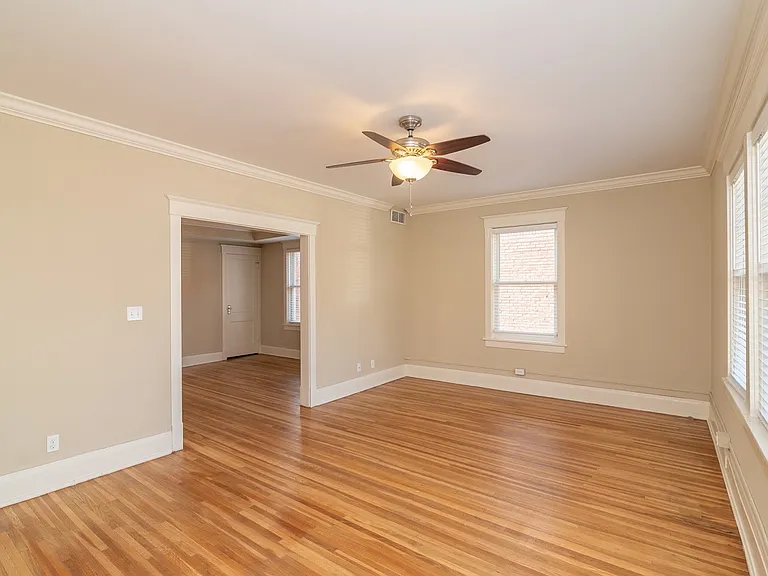 315 Washington St — Photo 13
