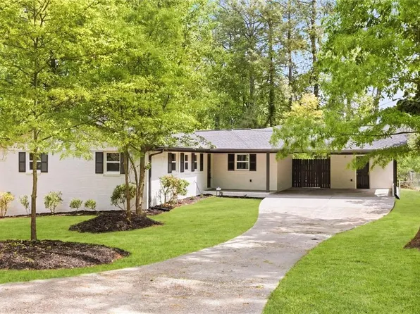 7170 Linda Dr, Lithia Springs, GA 30122