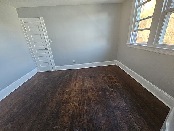 5th image of 139 Hillside Ave #3E