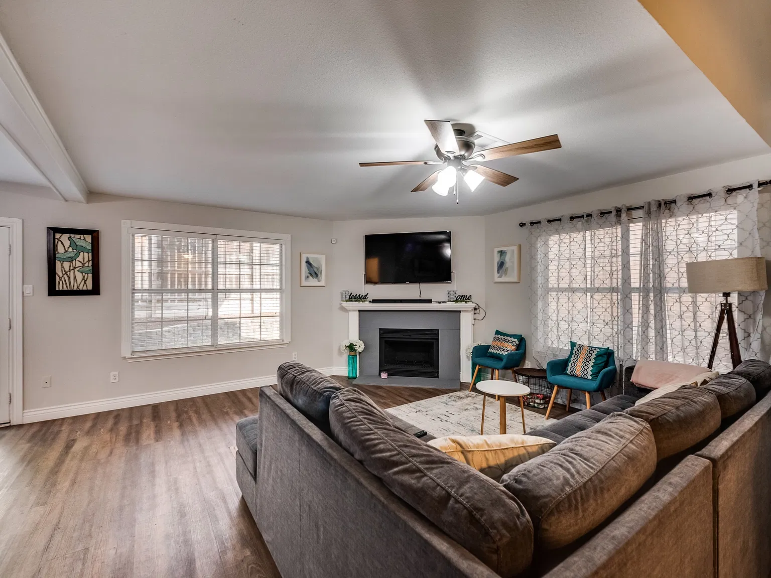 2 bed, 1368 sqft, $1,850 — Photo 3