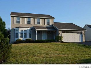45 Jonquil Ln, Rochester, NY 14612