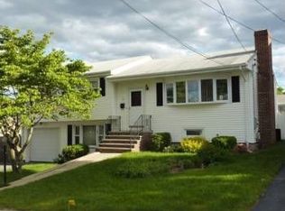 45 Hollins Dr, Cranston, RI 02920