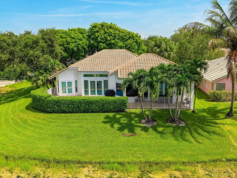 10370 NW 50th Ct — Photo 40