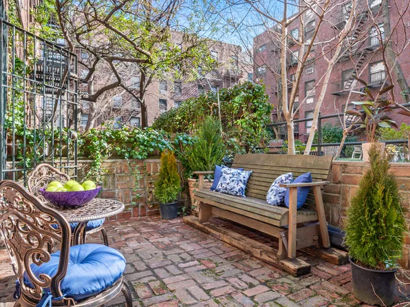 137 Barrow Street image 1 of 6