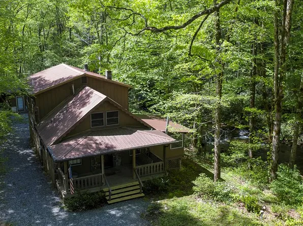 4700 W Buffalo Rd, Robbinsville, NC 28771
