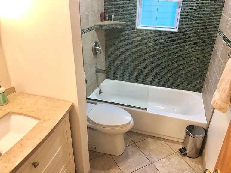 8101 Summit St — Photo 13