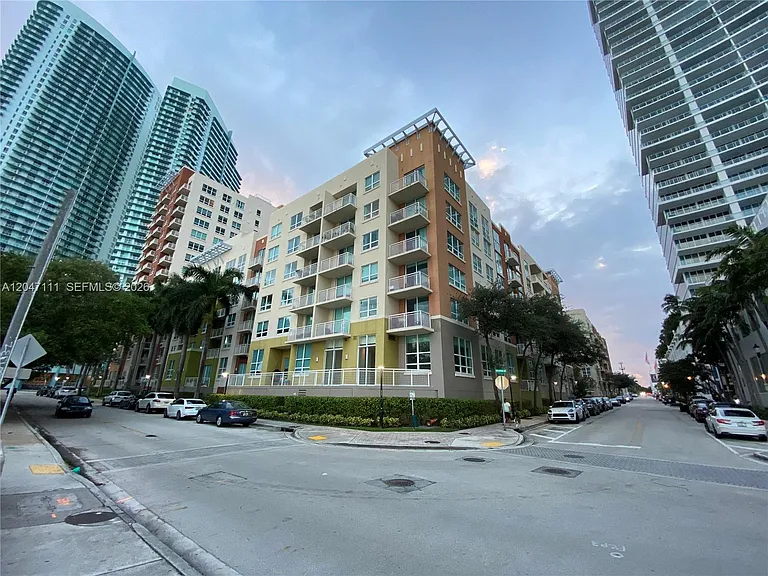2001 Biscayne Blvd #3203 — Photo 13