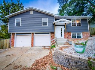818 Wild Hawk Dr, Eureka, MO