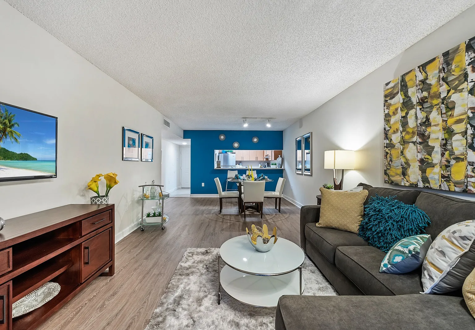 Meadow Walk Apartments — Photo 3