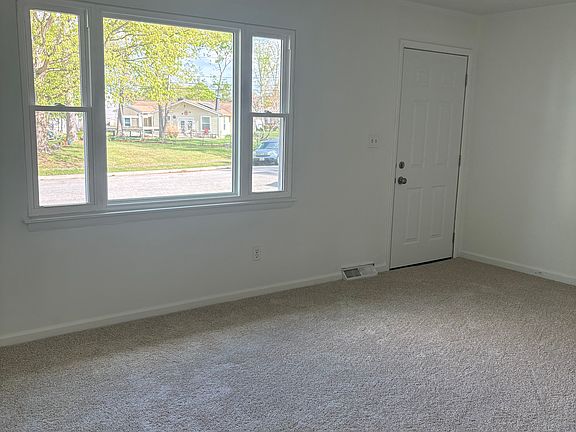 2nd image of 426 Brownell Rd