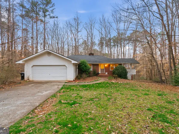 140 Maple Pl, Fayetteville, GA 30215