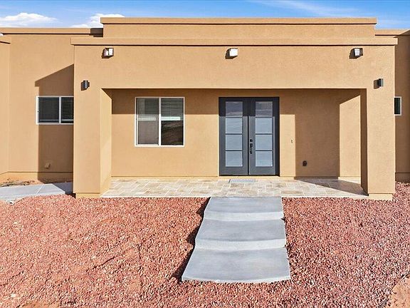 2nd image of 1260 S ANGEL CREST Drive