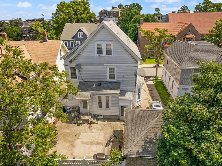 23 Gordon St — Photo 23
