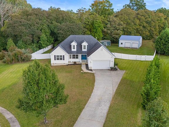 4th image of 10 Farm Rd