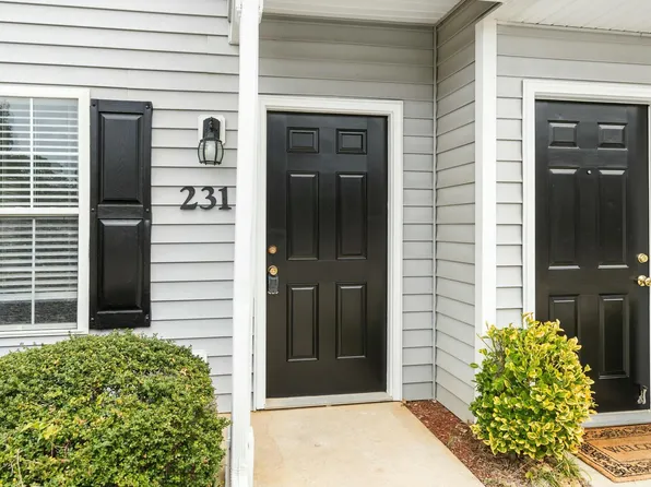 231 Donald Ross Dr, Raleigh, NC 27610