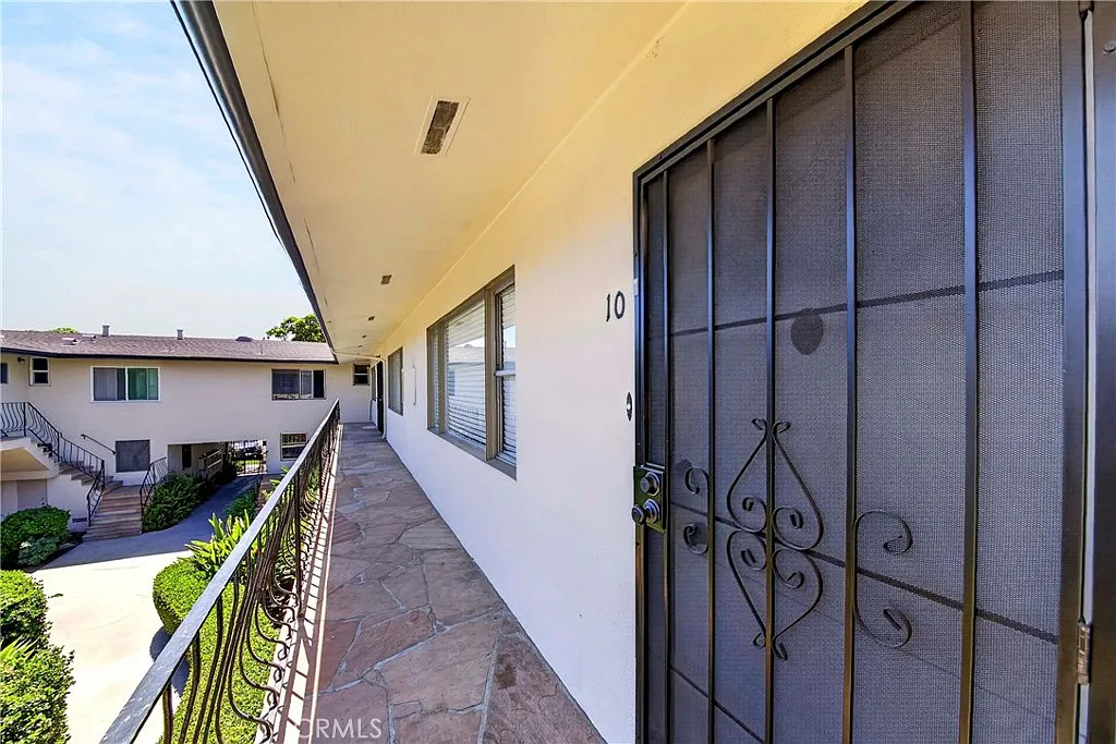 1 bed, 575 sqft, $1,795 — Photo 3