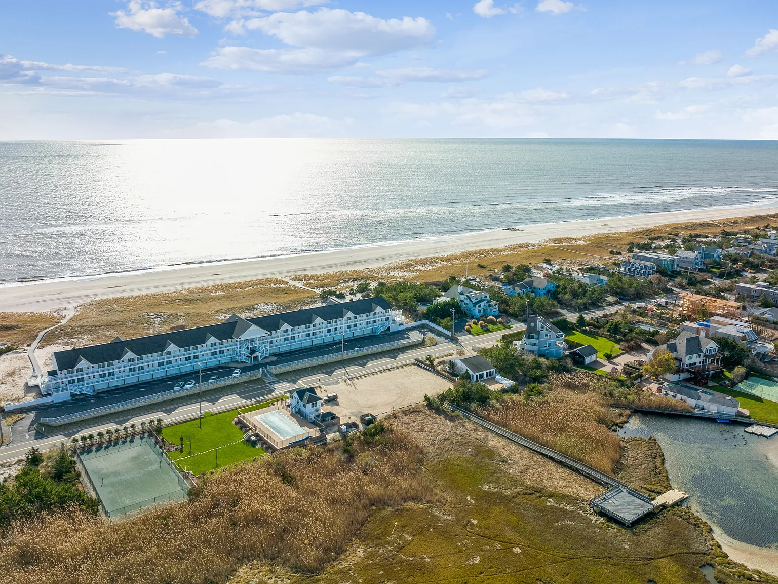 Oceanfront Living with Amenities — Photo 1