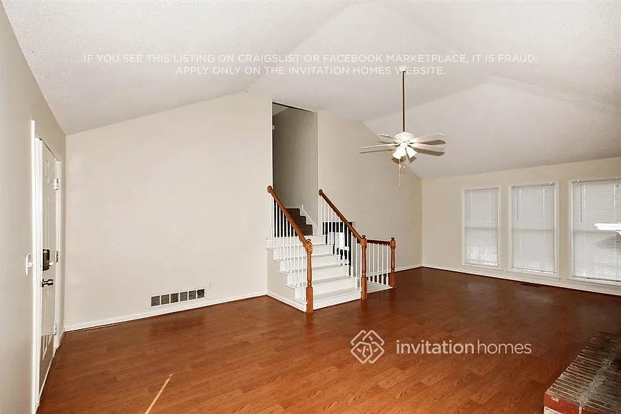 608 Caliber Ct Woodstock, GA 30188 — Photo 3