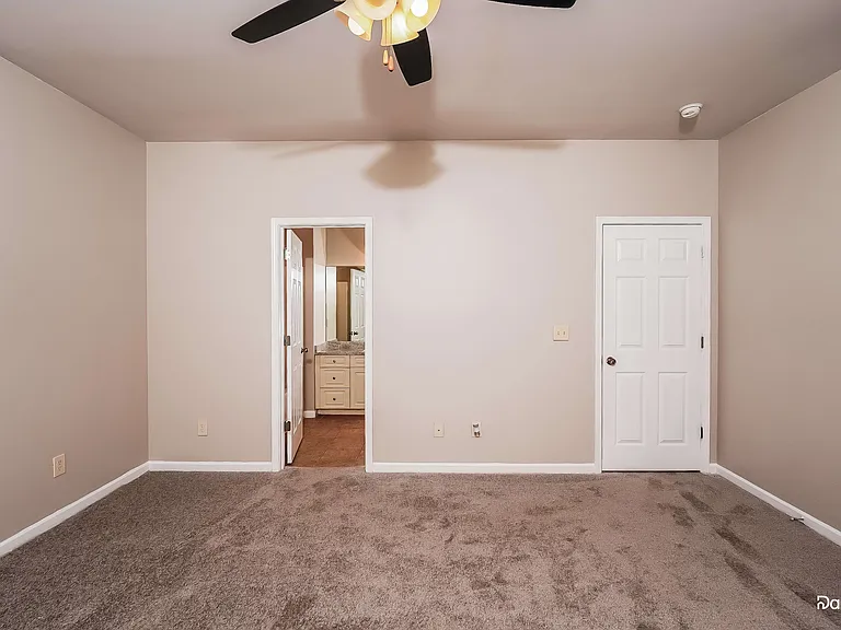 3549 Grand Central Ave — Photo 8