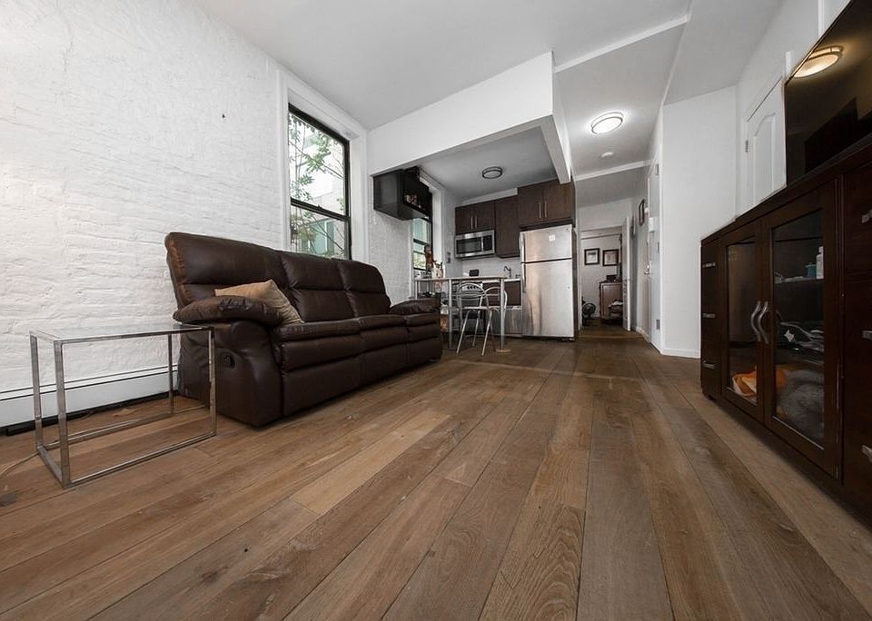1st image of 226 E 3rd St #B2
