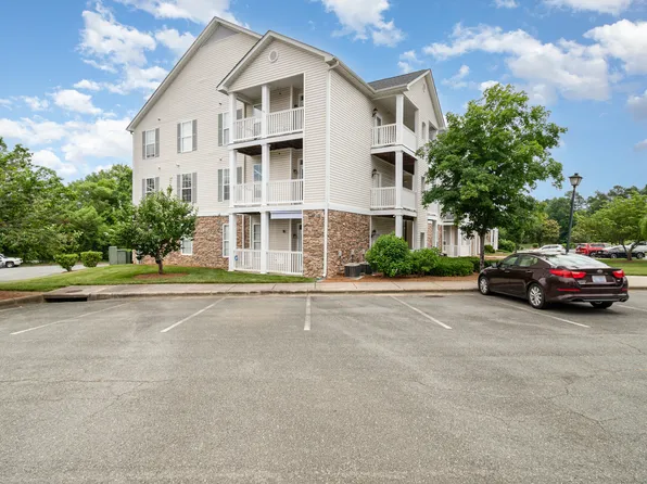 3009 Winston Dr APT 90, Burlington, NC 27215