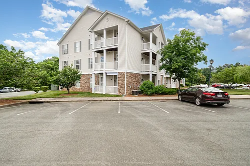 3009 Winston Dr #90 Photo 1
