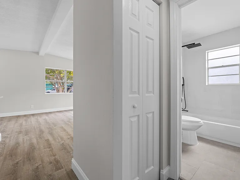 2415 Lewis Rd — Photo 20