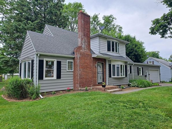 42 Whitman Rd