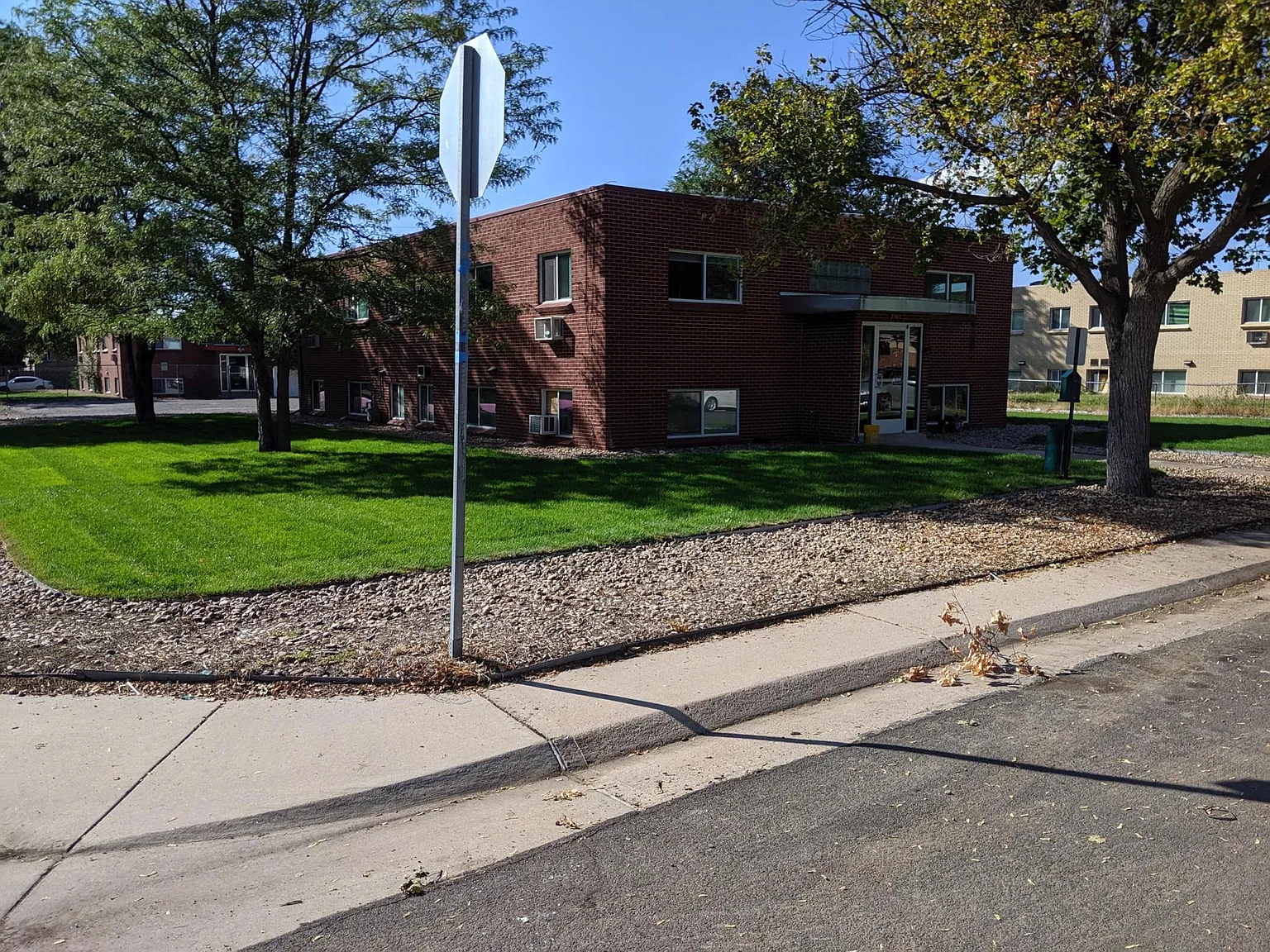 2505 Kenton St — Photo 1