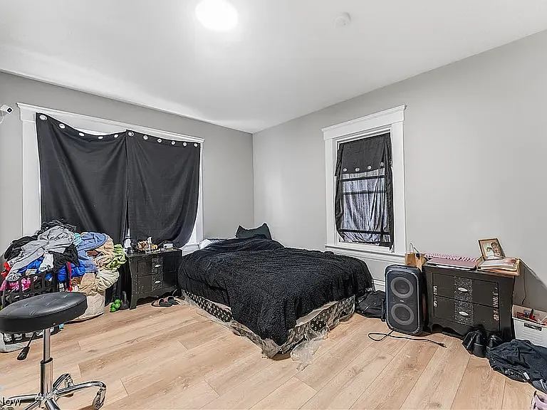 9615 Larnder Ave — Photo 24