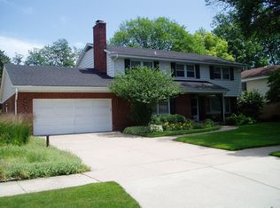 835 S. Washington St., Elmhurst, IL 60126