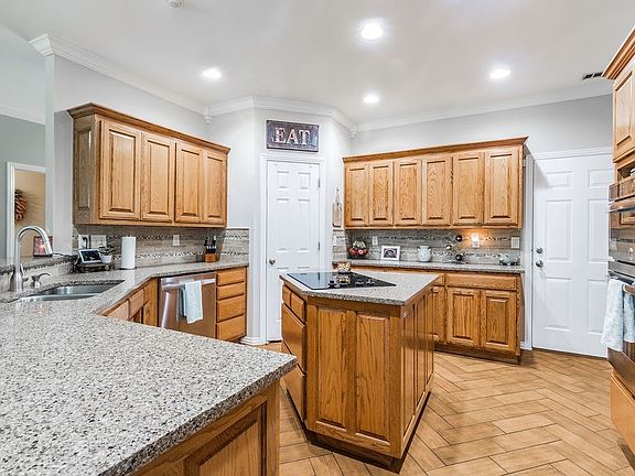 4th image of 1103 N Mallard Ln