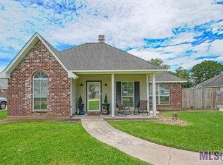 13208 David Lee Dr, Walker, LA 70785