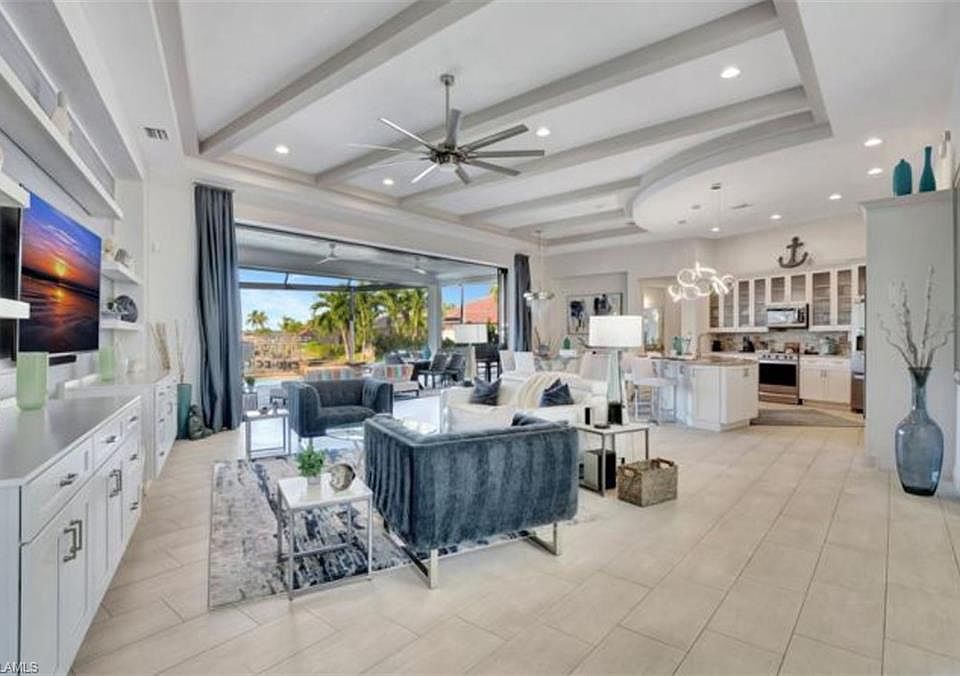 1st image of 4726 Agualinda BLVD