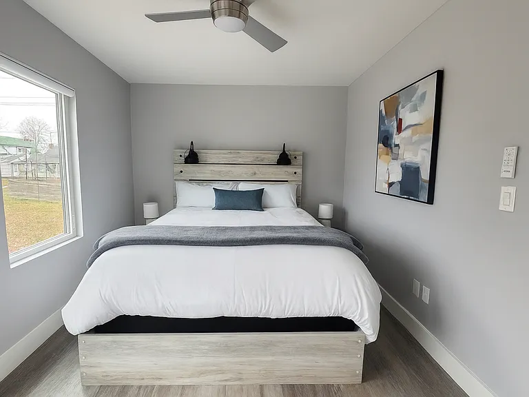 443 N Highland Ave — Photo 14