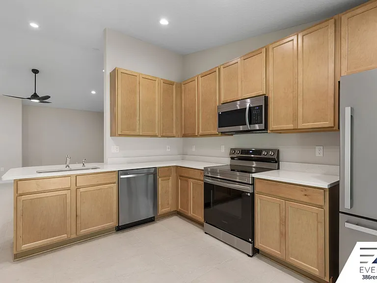 14 Llovera Pl #B — Photo 12