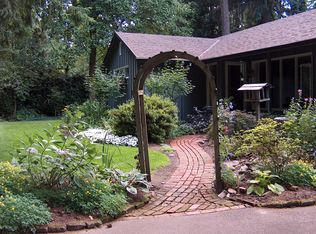 3365 Upper Dr, Lake Oswego, OR 97035