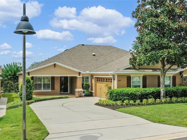 21719 Belgian Ct, Mount Dora, FL 32757