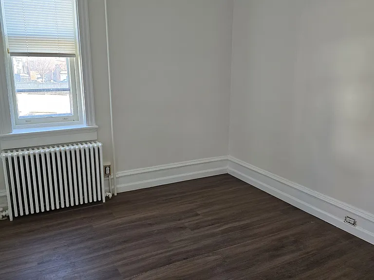 49 N West End Ave #3 — Photo 13