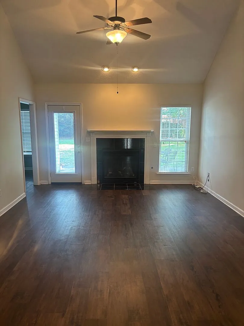 Available Now! 549 Calbrieth Way — Photo 2