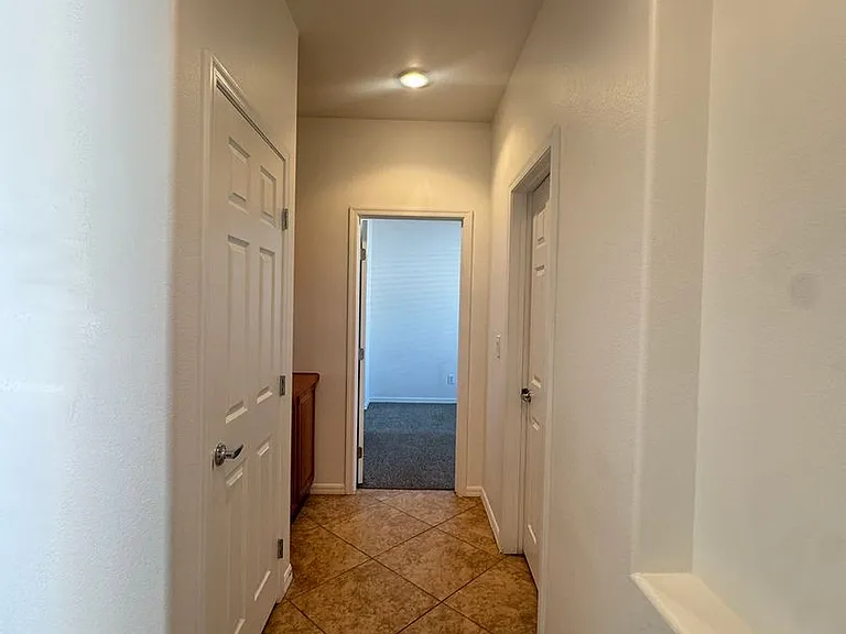 10404 Bays Mountain Ave — Photo 8