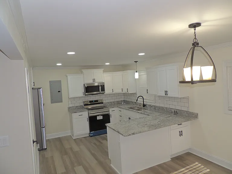 2025 Womble Dr — Photo 3