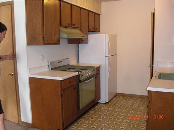 5th image of 8040 Lacombe St APT B