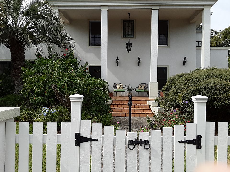 1st image of 51 Carrera St