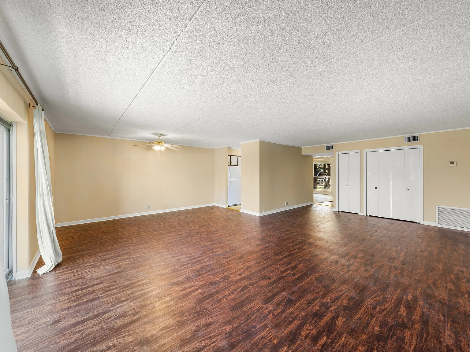 3 bed, 1832 sqft, $1,700 — Photo 4