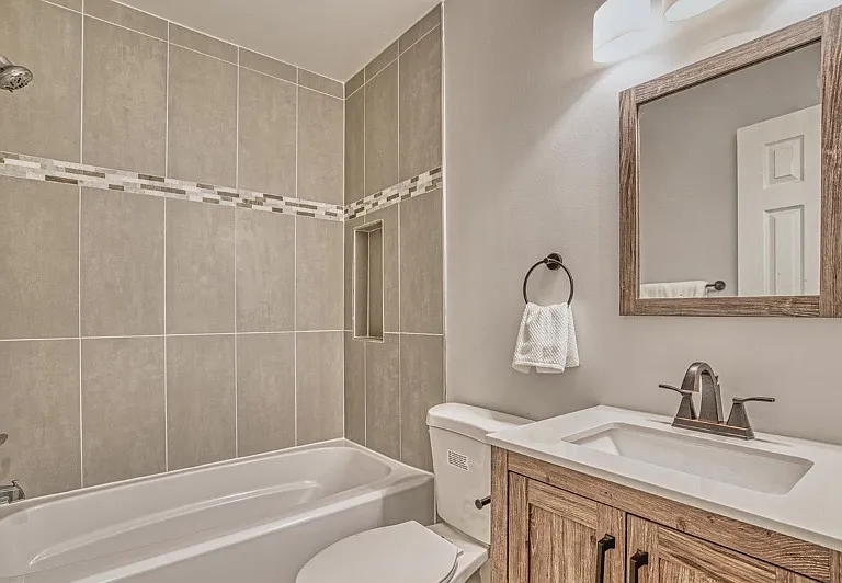 12712 Torrington St — Photo 17