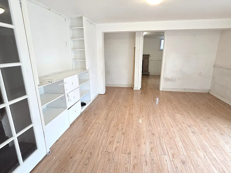 36 Roundwood Ct — Photo 3