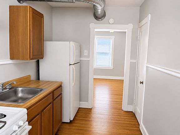 3rd image of 3404 Whitfield Ave #416-30