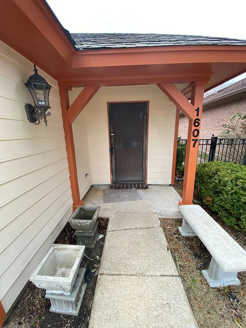 Deposit Pending! - Home for rent in Montgomery — Photo 4